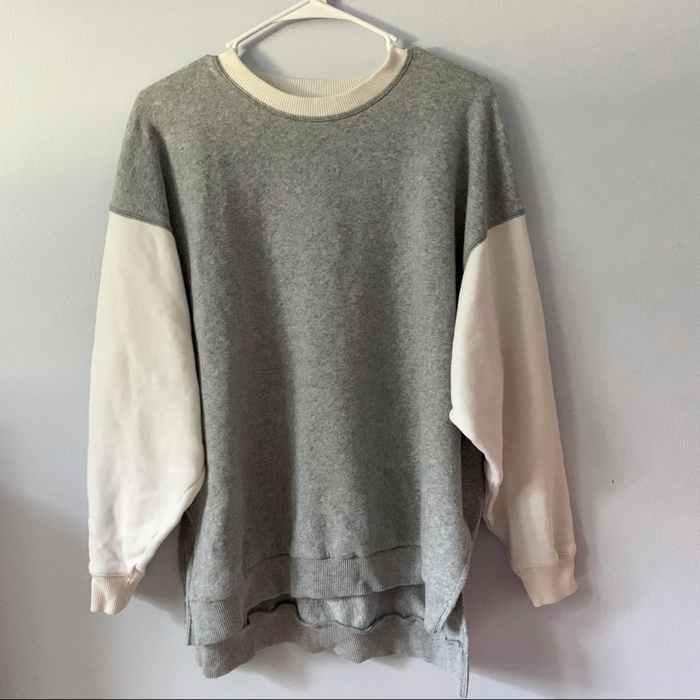 AEO crewneck sweatshirt